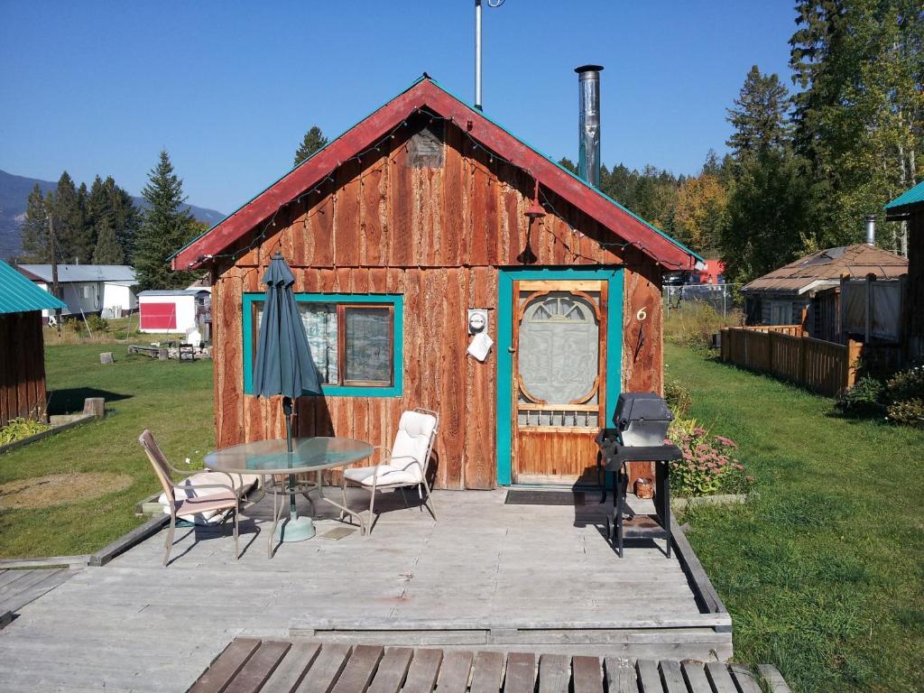 Steamboat Mountain Chalets Hotel Spillimacheen Eksteriør billede