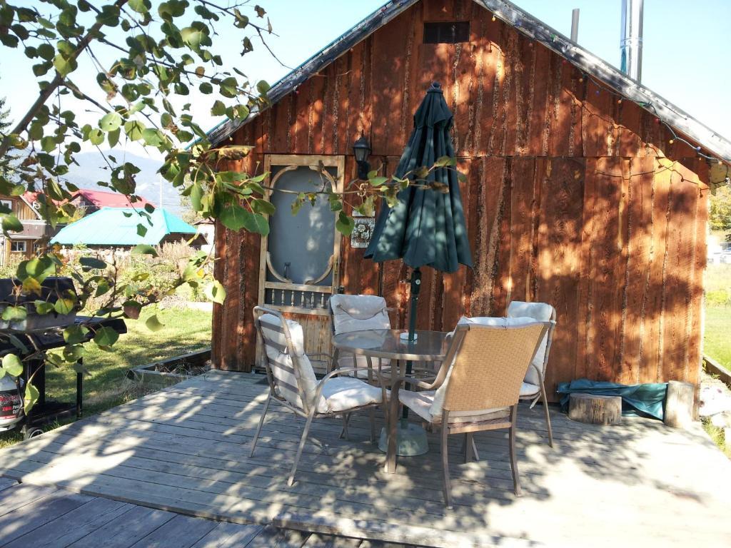 Steamboat Mountain Chalets Hotel Spillimacheen Eksteriør billede